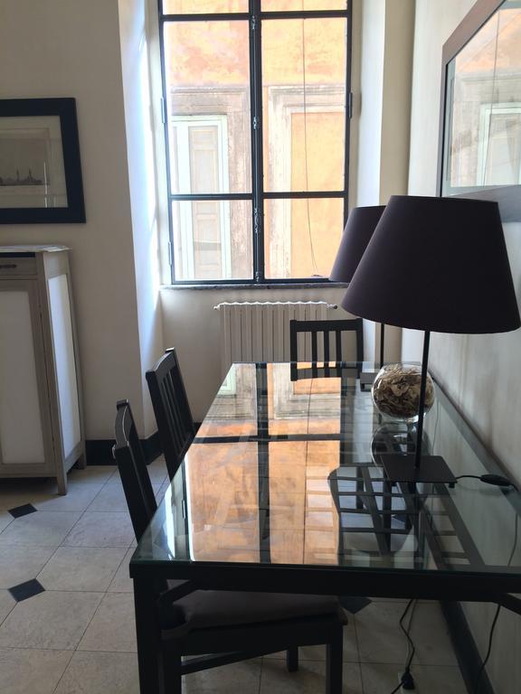 La Casa In Vetrina Apartman Róma Szoba fotó